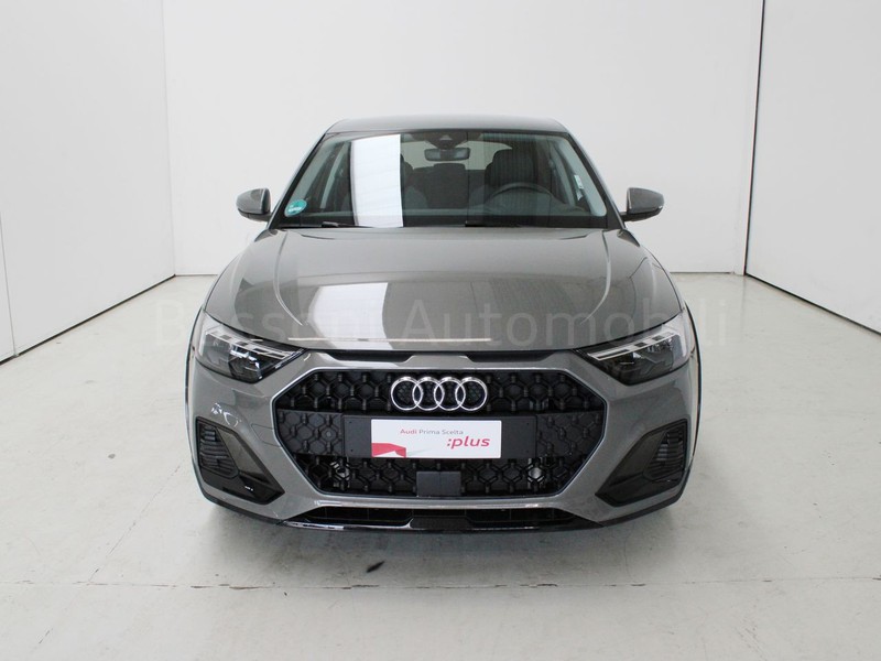 13 - Audi A1 allstreet 30 1.0 tfsi 116cv business s tronic
