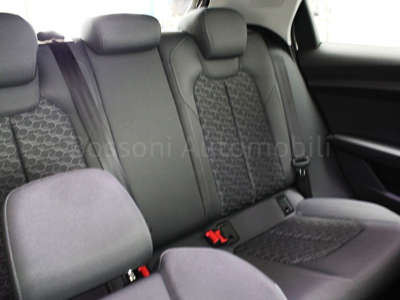 19 - Audi A1 allstreet 30 1.0 tfsi 116cv business s tronic
