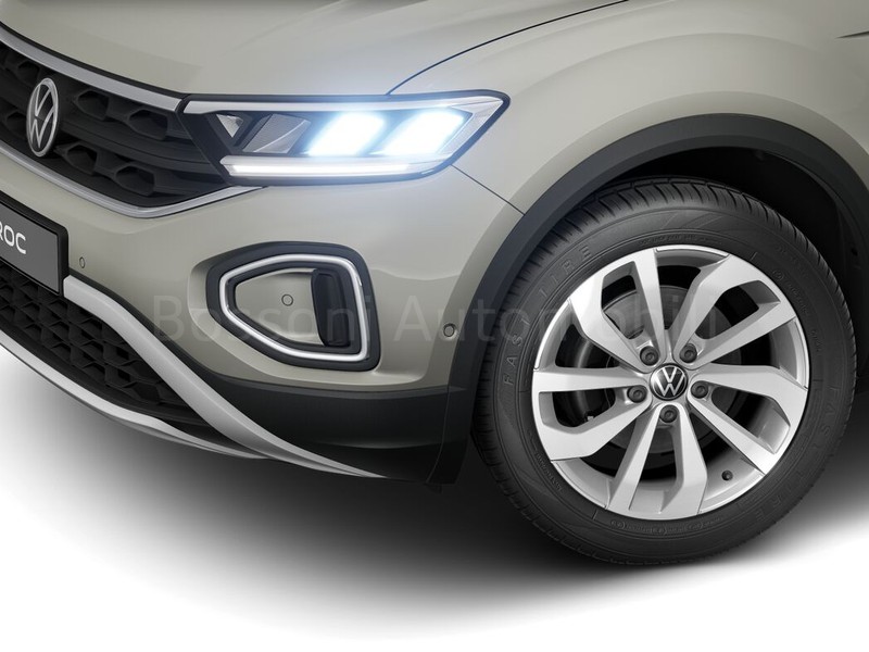 7 - Volkswagen T-Roc 1.5 tsi act edition plus