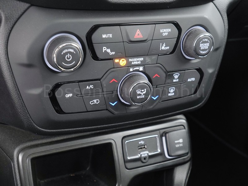 25 - Jeep Renegade 1.0 t3 limited 2wd