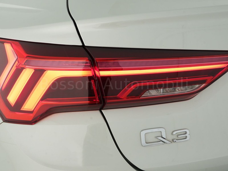 7 - Audi Q3 sportback 35 2.0 tdi s line edition quattro s tronic