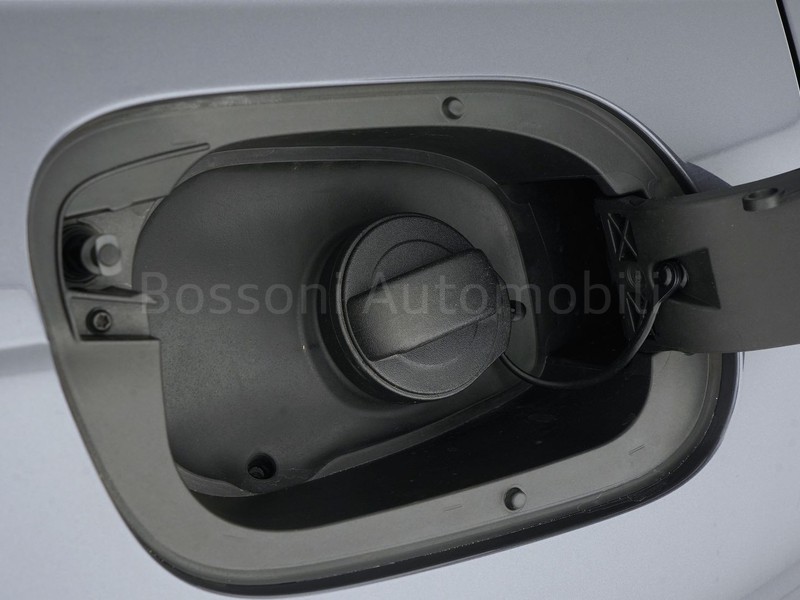 31 - Volkswagen Taigo 1.0 tsi 110cv life