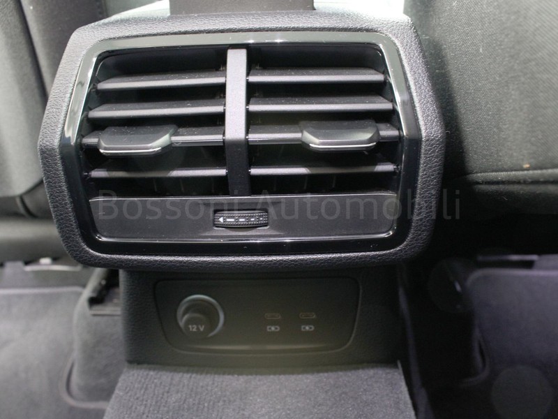 25 - Audi Q3 sportback 45 1.4 tfsi e business plus s tronic