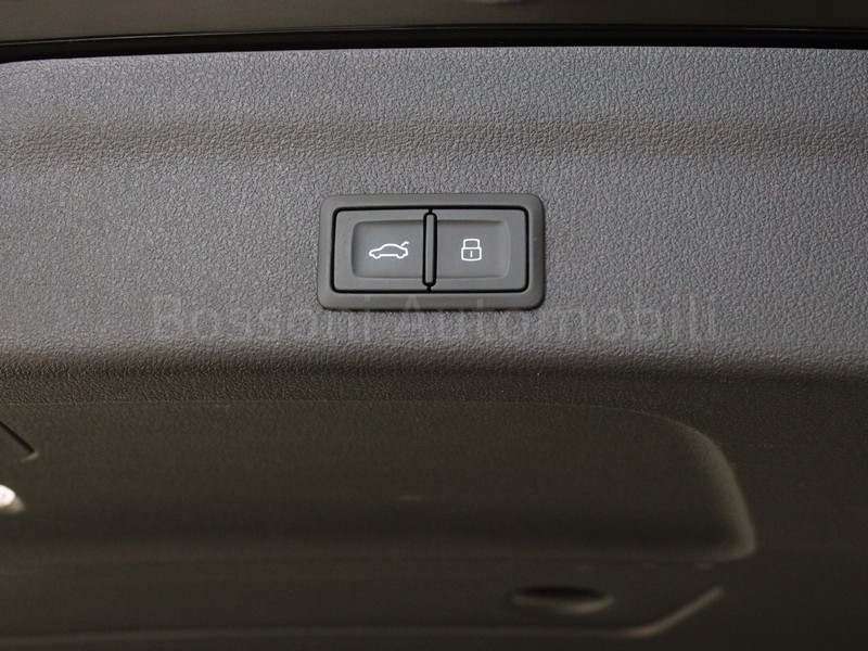 31 - Audi A6 avant 40 2.0 tdi mhev business sport quattro ultra s tronic