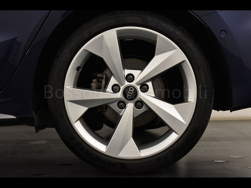 13 - Audi A3 sportback 35 2.0 tdi s line edition s tronic