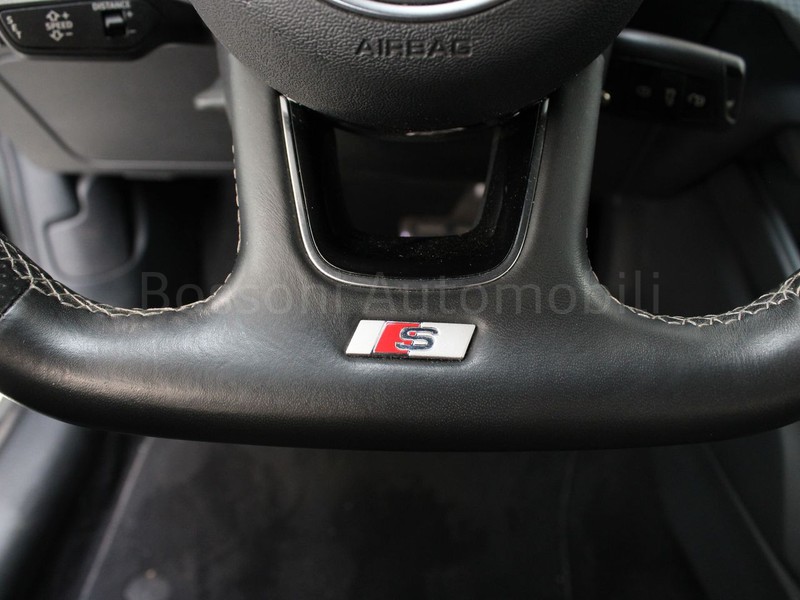 31 - Audi A1 sportback 40 2.0 tfsi 207cv s line edition s tronic