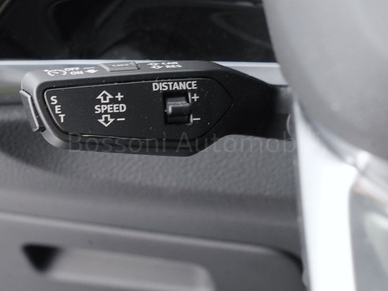 25 - Audi Q3 35 2.0 tdi business advanced s tronic