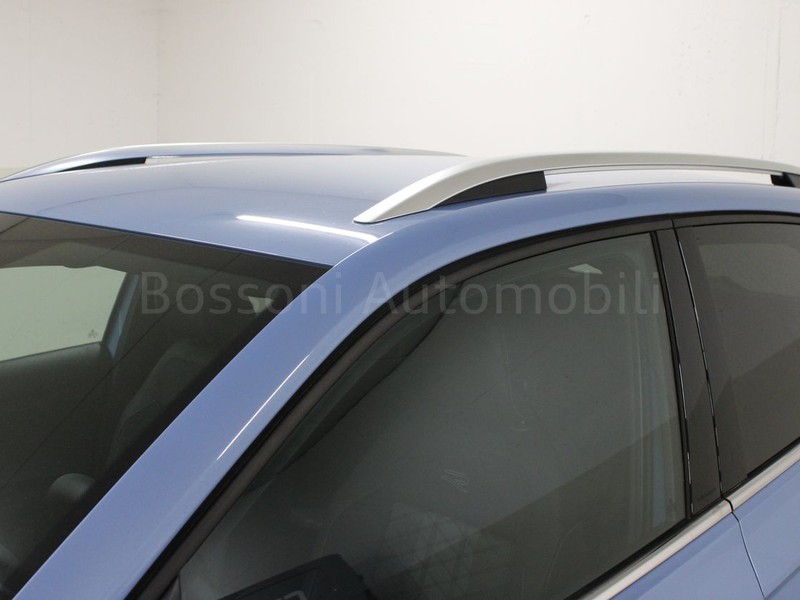 31 - Volkswagen T-Cross 1.0 tsi 115cv r-line