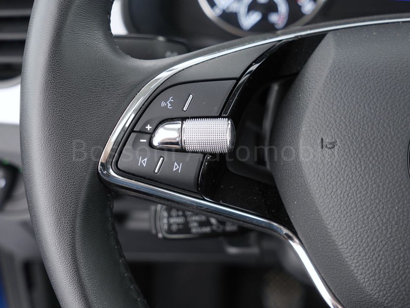 25 - Skoda Kamiq 1.0 tsi 95cv ambition