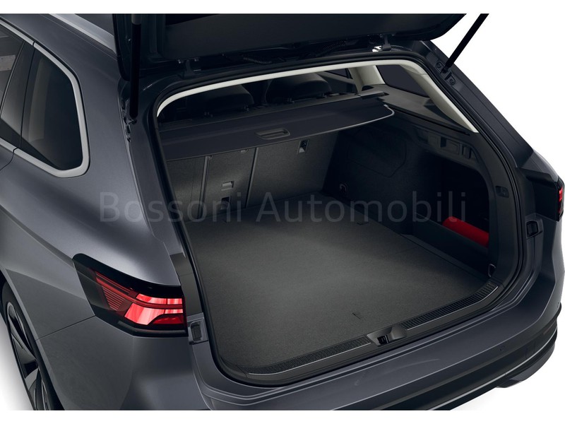 13 - Volkswagen Passat 1.5 tsi ehybrid 204cv business dsg