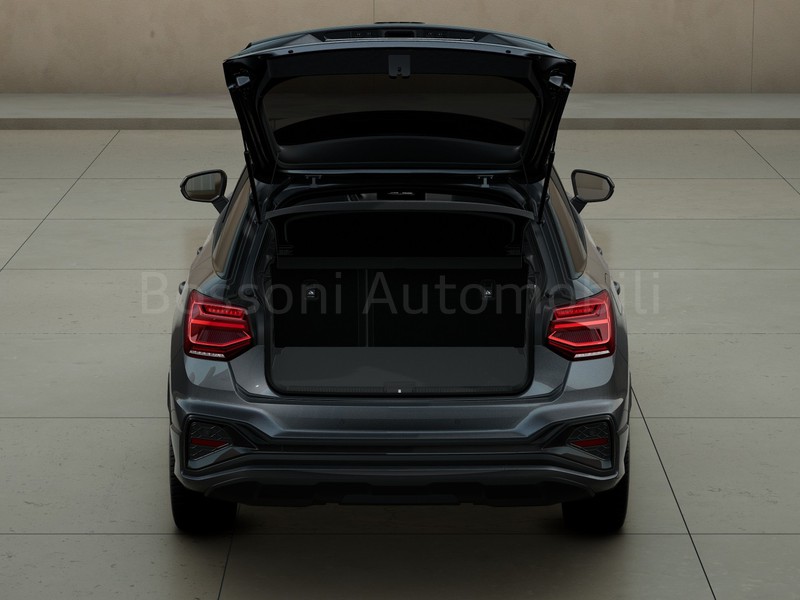 7 - Audi Q2 30 2.0 tdi identity black