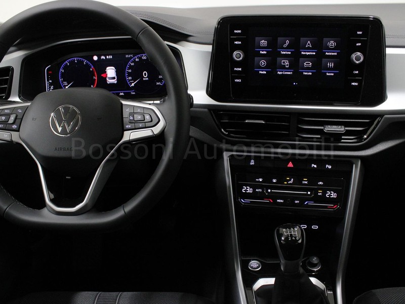7 - Volkswagen T-Roc 1.0 tsi 115cv sport