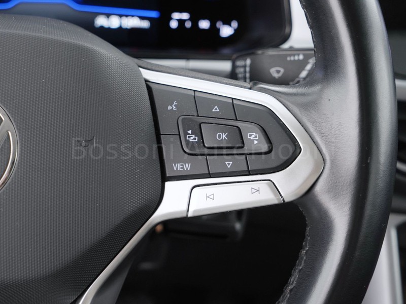 25 - Volkswagen T-Roc 1.0 tsi 110cv life