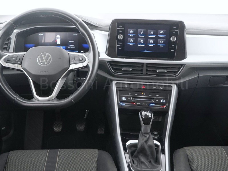 7 - Volkswagen T-Roc 1.0 tsi 110cv life