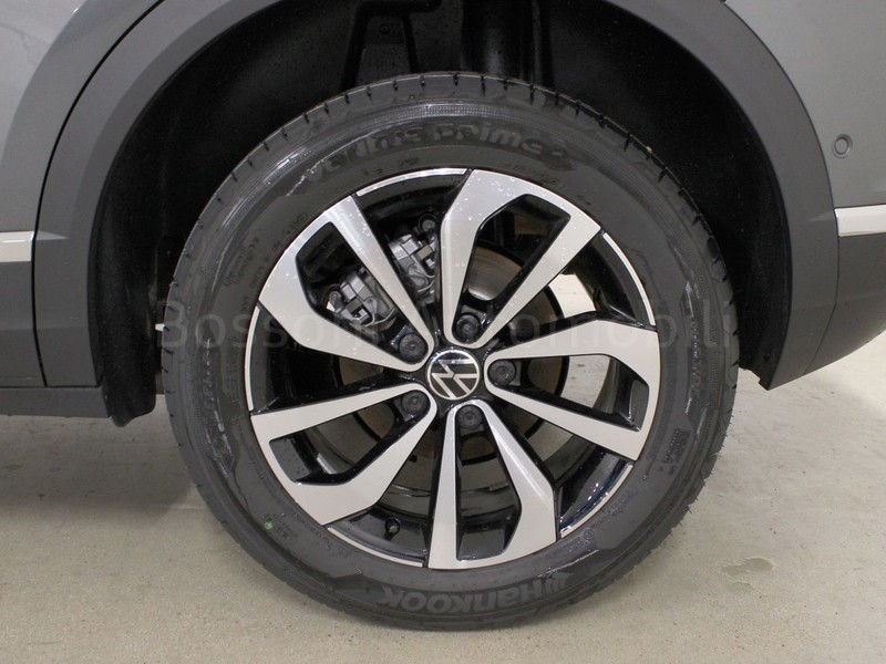 13 - Volkswagen T-Roc 1.0 tsi 115cv style