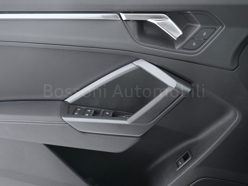 13 - Audi Q3 sportback 40 2.0 tdi 193cv s line edition quattro s tronic