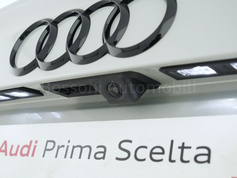 37 - Audi Q3 sportback 40 2.0 tdi 193cv s line edition quattro s tronic