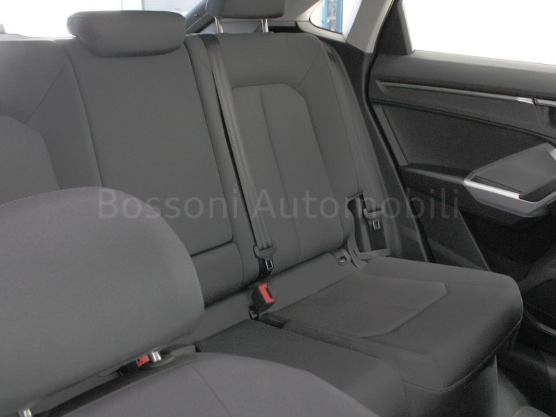 19 - Audi Q3 sportback 35 2.0 tdi business plus s tronic
