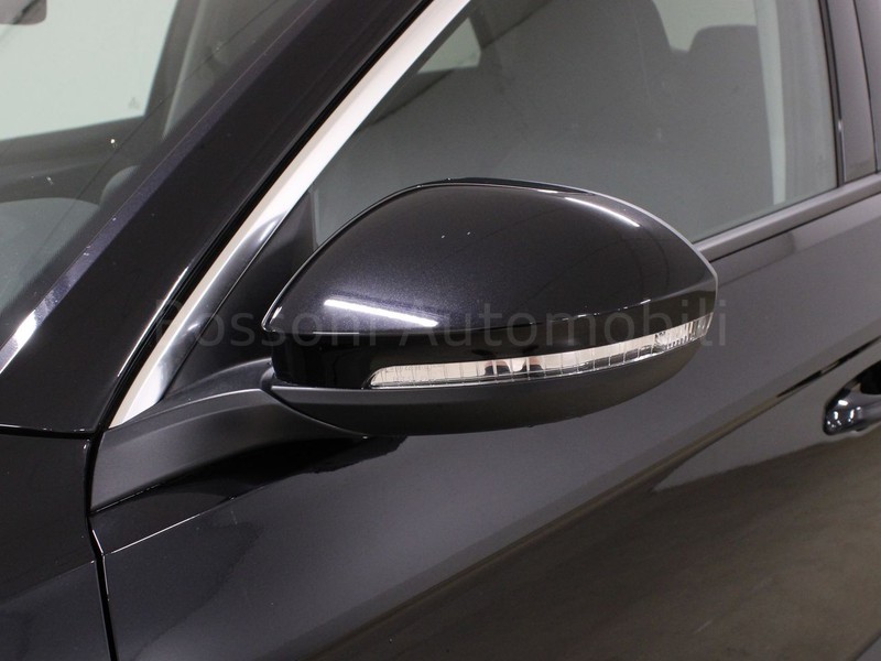31 - Volkswagen T-Roc 1.0 tsi 115cv style