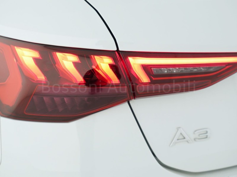 7 - Audi A3 sportback 35 2.0 tdi s line edition s tronic