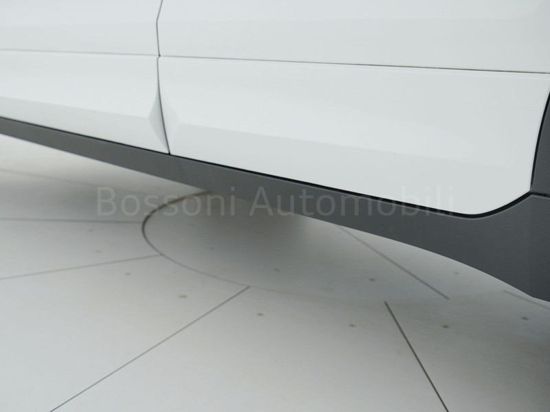 37 - Volkswagen T-Cross 1.0 tsi 115cv r-line dsg