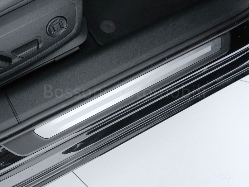 19 - Audi A6 avant 45 3.0 v6 tdi mhev business quattro ultra s tronic