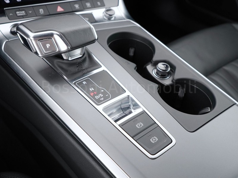 25 - Audi A6 avant 45 3.0 v6 tdi mhev business quattro ultra s tronic