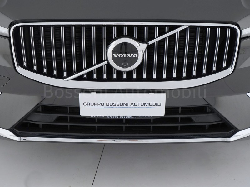 13 - Volvo XC60 2.0 t6 recharge plug-in hybrid  ultimate bright awd automatico obc 3,7kw