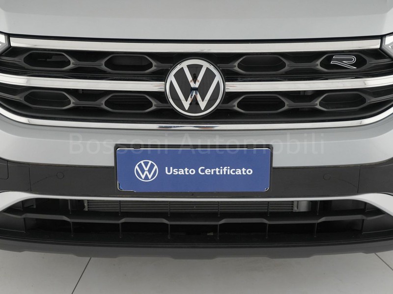13 - Volkswagen T-Roc 1.0 tsi 115cv r-line plus