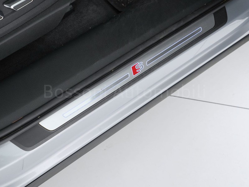 19 - Audi e-tron sportback 55 s line fast edition quattro cvt