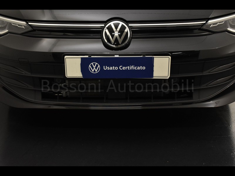 13 - Volkswagen Golf variant 2.0 tdi scr 150cv life