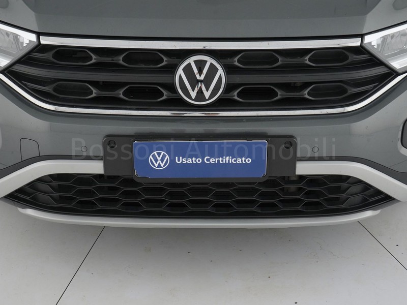 13 - Volkswagen T-Roc 2.0 tdi scr 115cv life