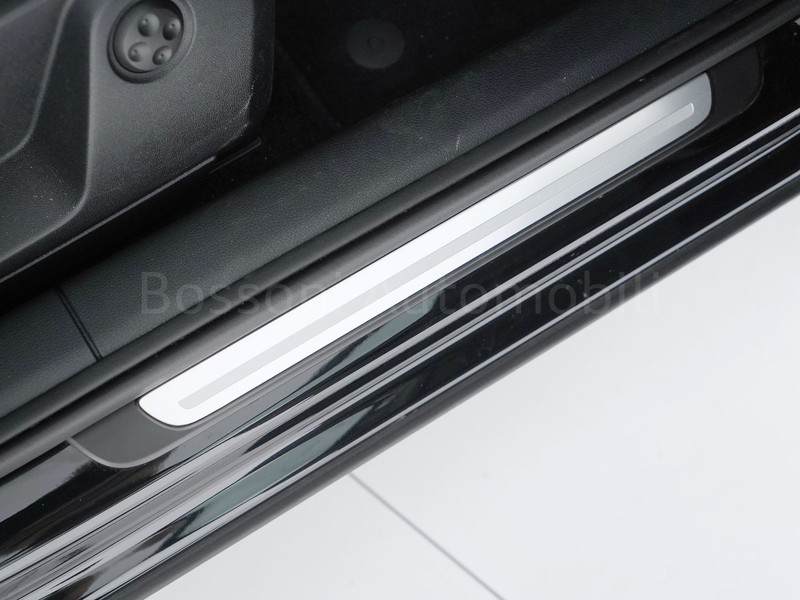 19 - Audi Q2 35 1.5 tfsi business advanced s tronic