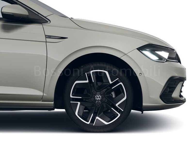 7 - Volkswagen Polo 1.0 tsi 95cv r-line plus dsg