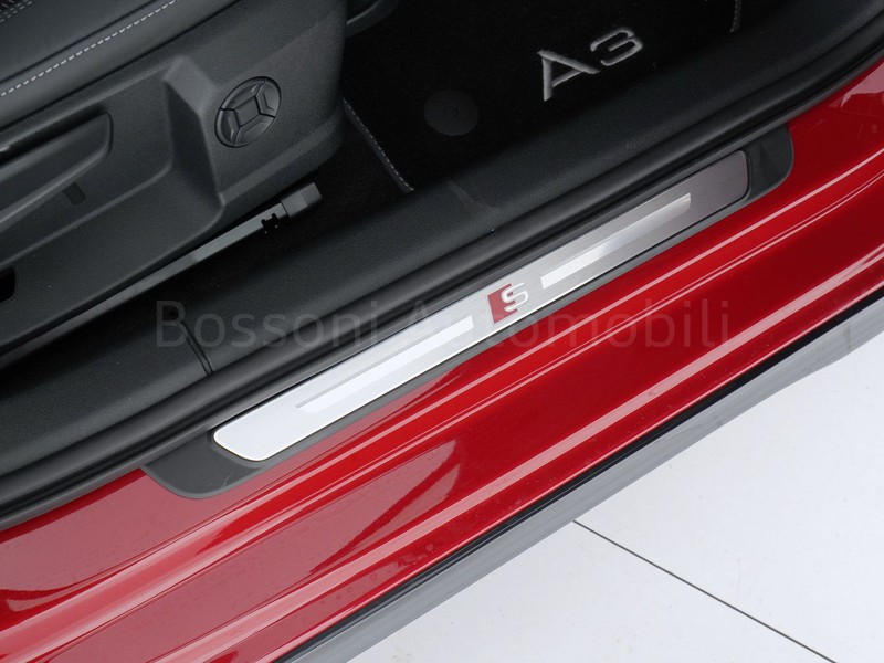 19 - Audi A3 allstreet 2.0 tdi 150cv identity contrast s tronic