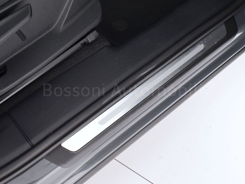 19 - Audi Q3 35 2.0 tdi business advanced s tronic