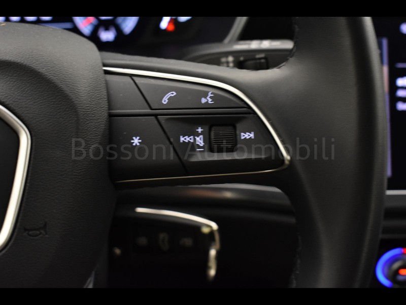 7 - Audi Q3 35 2.0 tdi business advanced s tronic