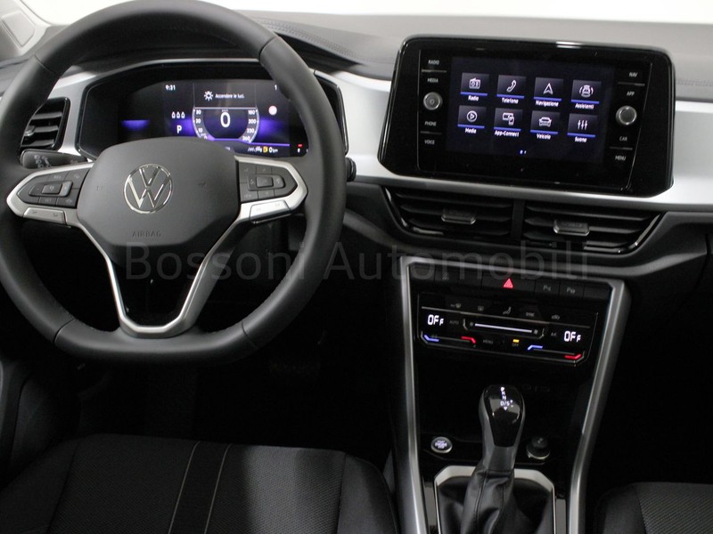 7 - Volkswagen T-Roc 1.5 tsi act edition plus dsg