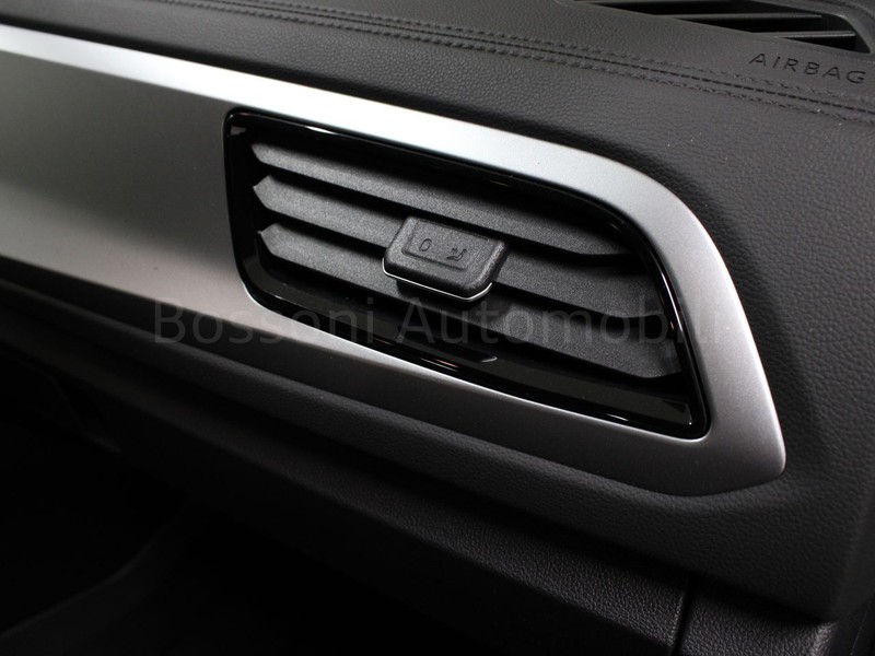 19 - Volkswagen T-Roc 1.0 tsi 115cv sport