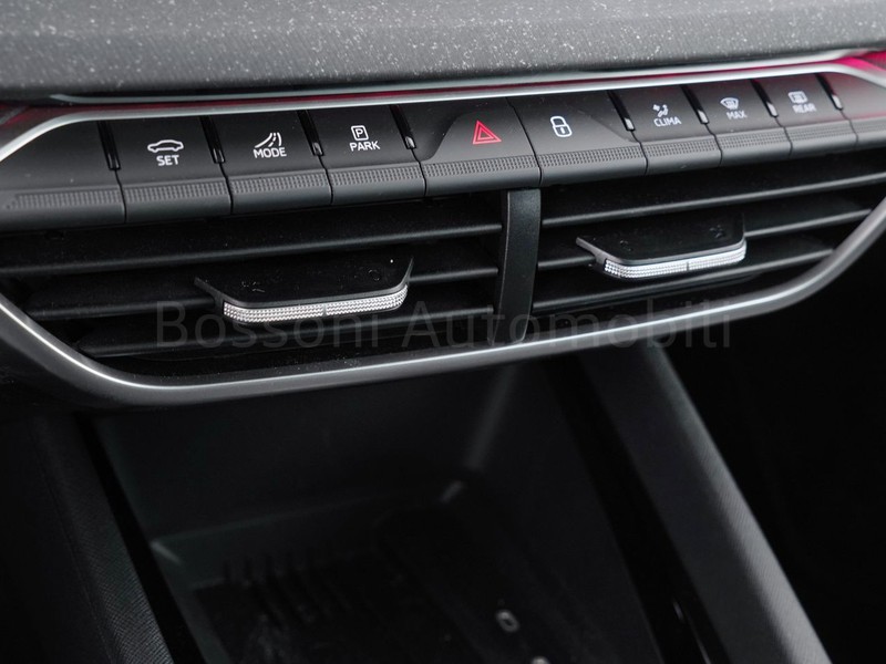 25 - Skoda Octavia wagon 2.0 tdi 150cv style dsg