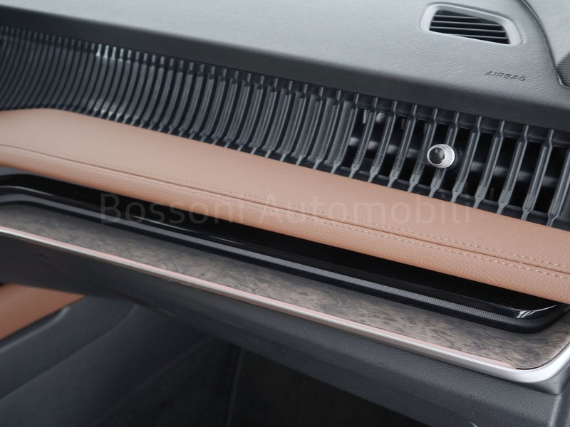 19 - Skoda Superb wagon 2.0 tdi evo 150cv laurin&klement dsg