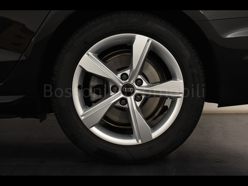 13 - Audi A4 avant 30 2.0 tdi mhev 136cv business advanced s tronic