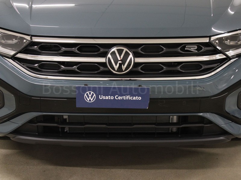 13 - Volkswagen T-Roc 1.0 tsi 115cv r-line plus