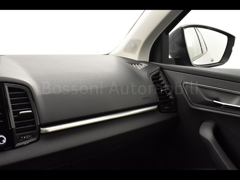 25 - Skoda Karoq 1.0 tsi 115cv selection