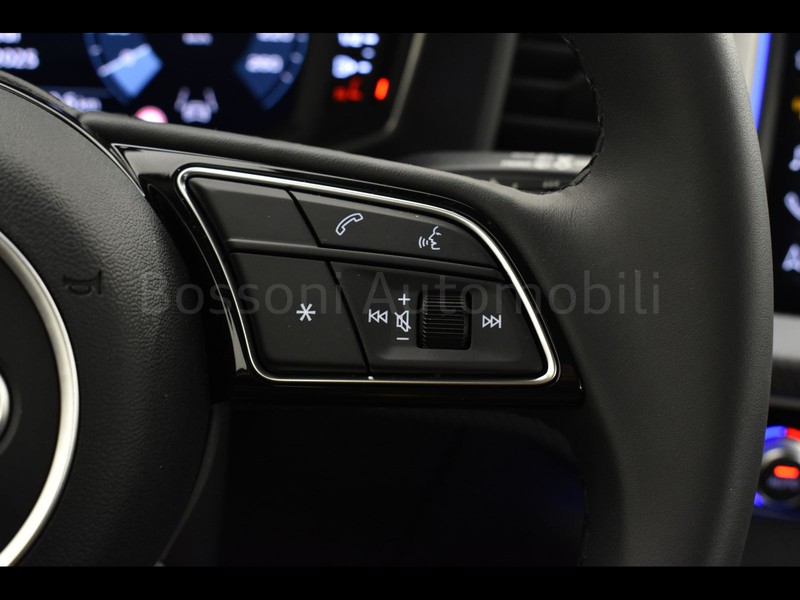 7 - Audi A1 allstreet 30 1.0 tfsi 116cv business s tronic