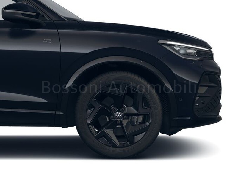 7 - Volkswagen Tiguan 2.0 tdi scr 150cv r-line dsg