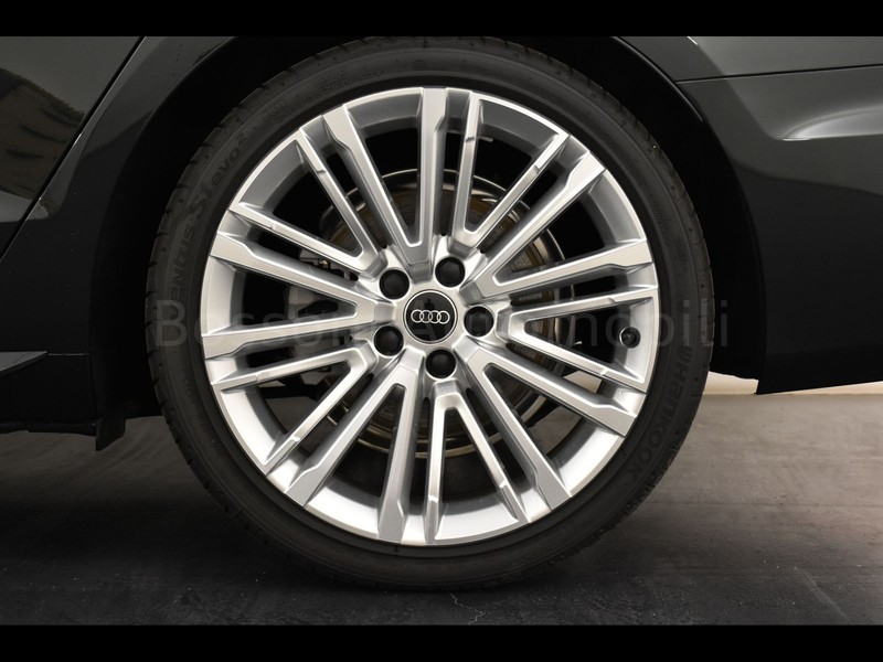 13 - Audi A4 avant 40 2.0 tdi mhev 204cv s line edition quattro s tronic