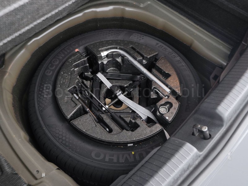 31 - Volkswagen Polo 1.0 evo 80cv life