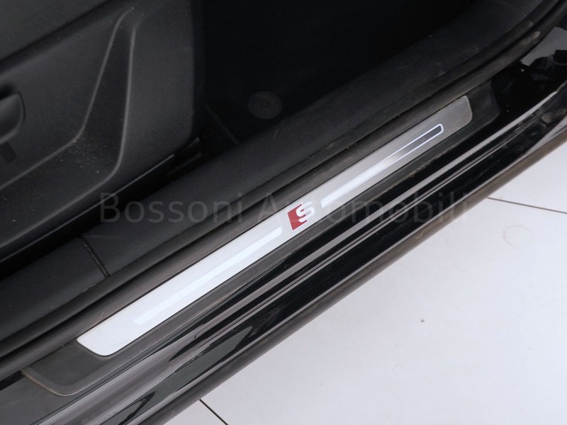 19 - Audi Q2 35 1.5 tfsi s line edition s tronic