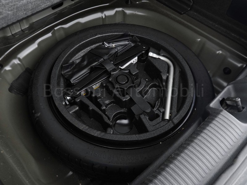 31 - Audi Q2 35 1.5 tfsi s line edition s tronic